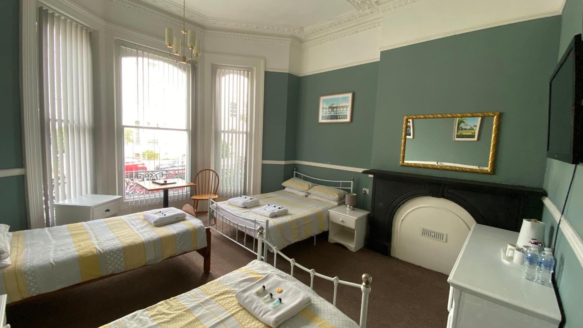 Westward Ho Hotel Folkestone Esterno foto